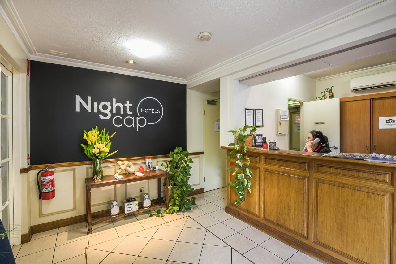 Nightcap At Federal Hotel Тувумба Экстерьер фото